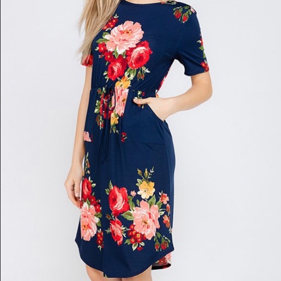 Navy Floral Pocket Dress - Picture 2 of 4